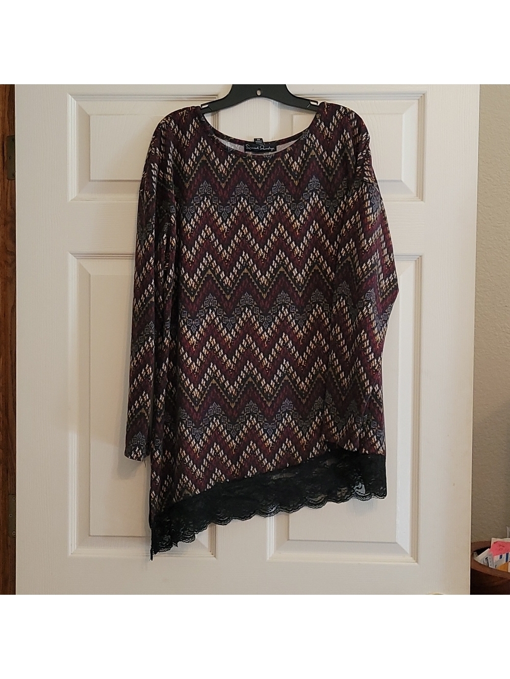French Laundry Women's 2X Red and Black Soft Long Sleeve Top with Asymmetrical L